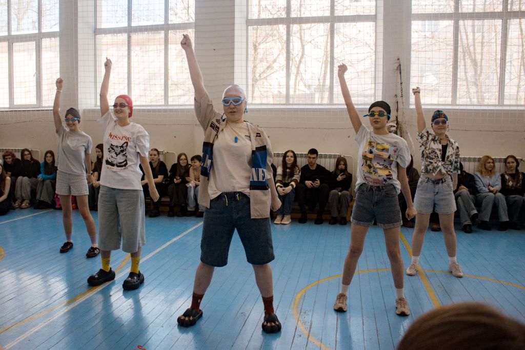 DSC 00055445654345644355543565 72