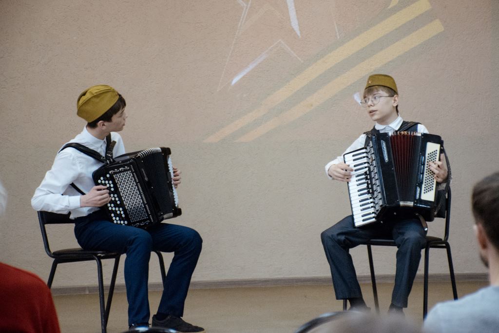 DSC 0538568 68