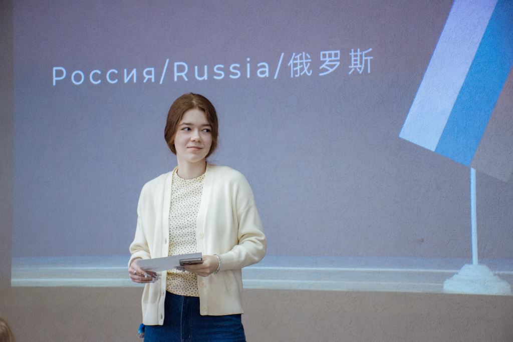 DSC 01056519 28